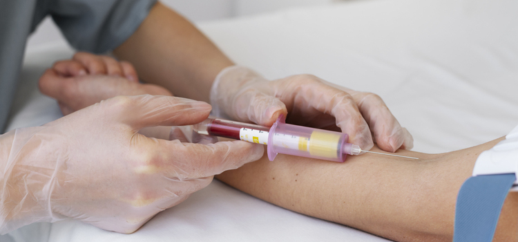 Prises de sang à domicile - Vitalis Care